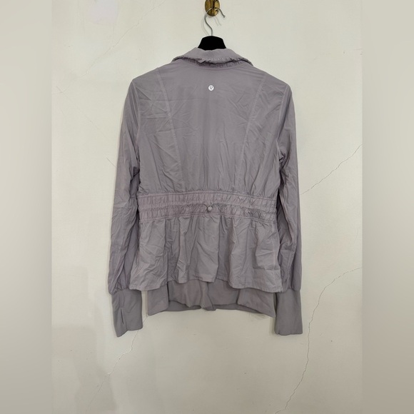 Lululemon Sights Seen Sweat Wicking Jacket in Iced Lilac No Bulk Lightweight - Picture 4 of 11